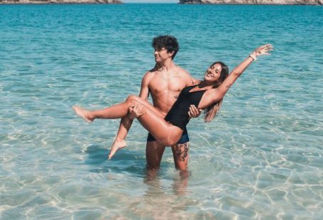 Cheapest Countries - Young Couple Enjoying Holiday in Warm Countries